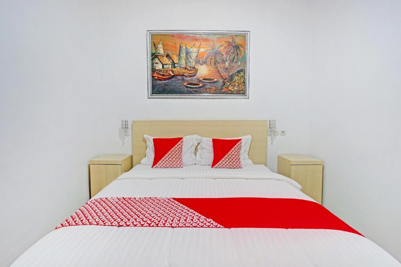 Oyo 90404 Pringombo Homestay 2 Syariah Бандар-Лампунг Экстерьер фото