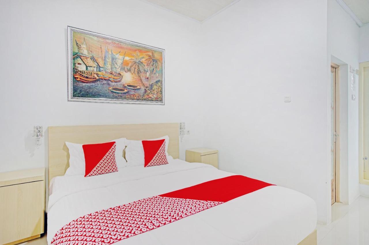 Oyo 90404 Pringombo Homestay 2 Syariah Бандар-Лампунг Экстерьер фото